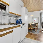 2 Bedroom Stunning In Holiday home